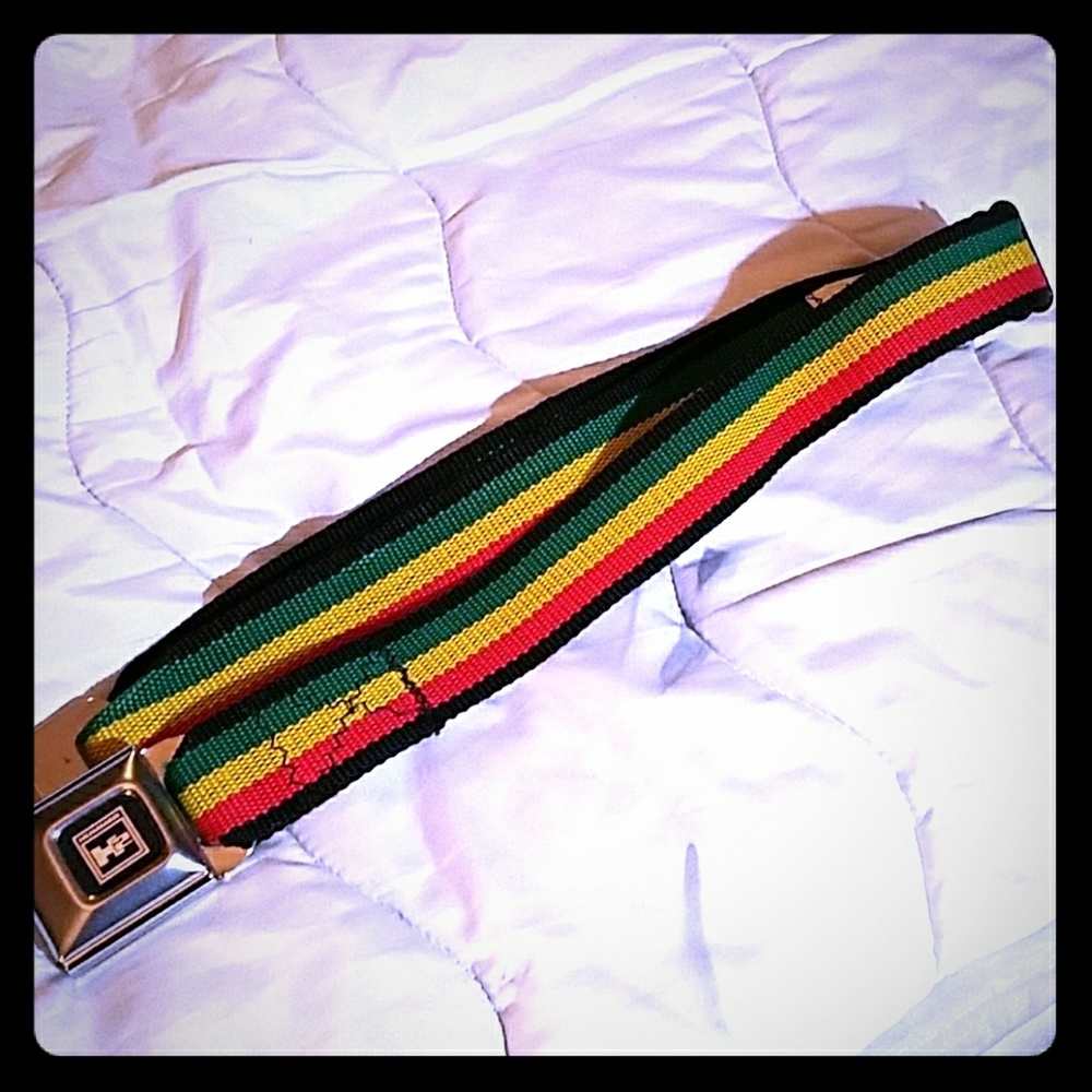 Buckle-Down Seatbelt Buckle Belt Rasta Hummer